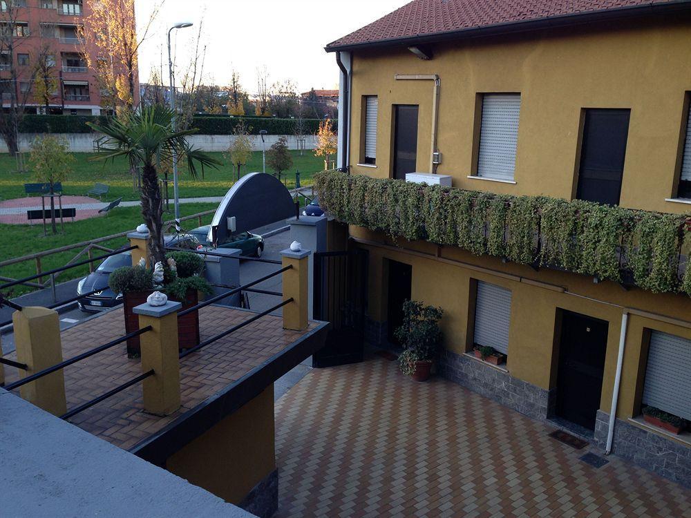 Hotel Bonola Milan Exterior photo
